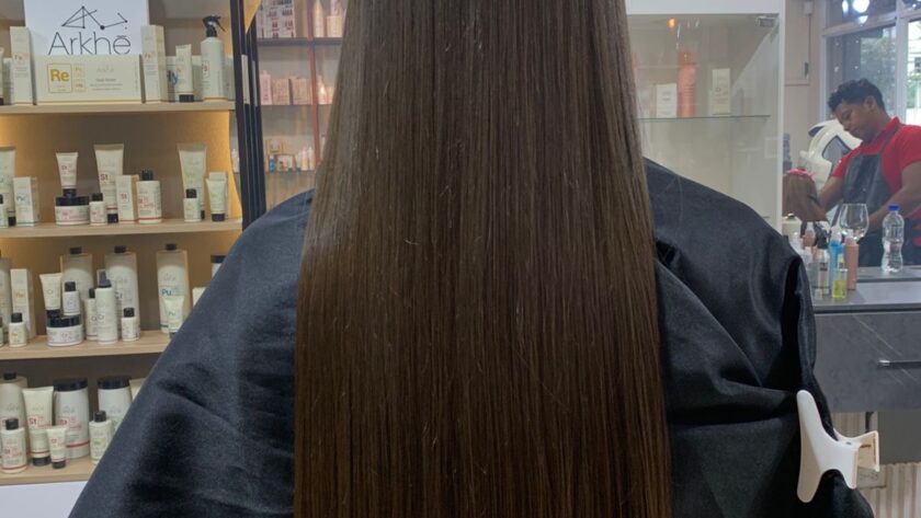 Resultado de recuperación capilar en cabello largo en 8.72 Hair Salon, Santo Domingo